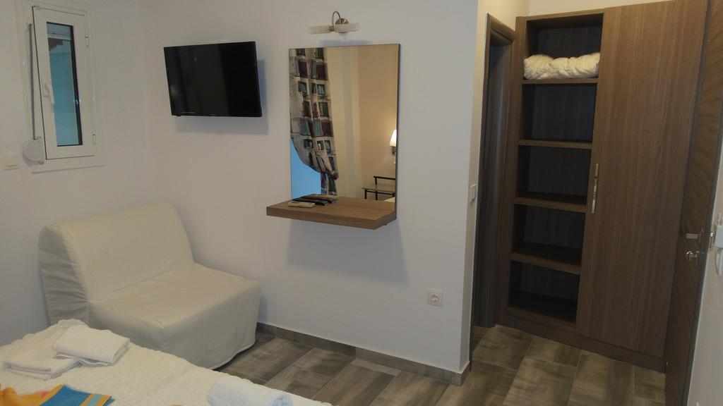 House Roula Hotel Neos Marmaras Bagian luar foto