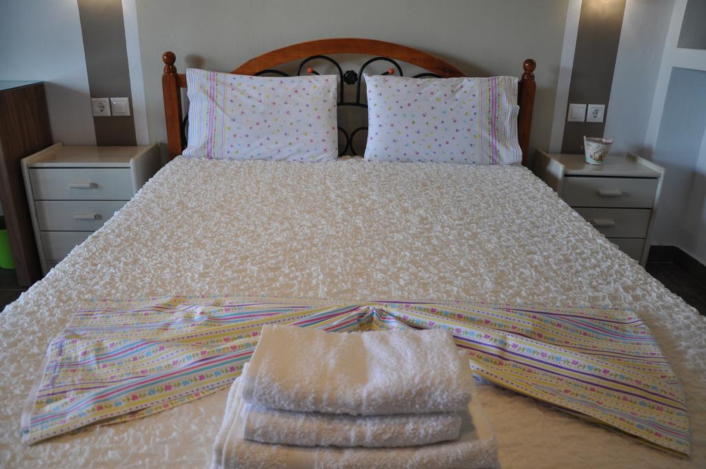 House Roula Hotel Neos Marmaras Bagian luar foto